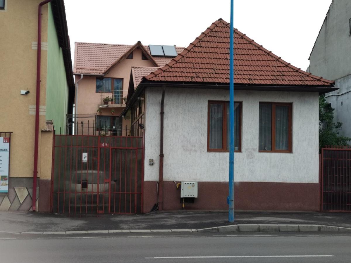 Casa Charlot Apartment Брашов Екстериор снимка